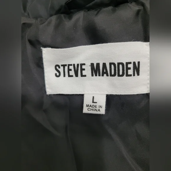 Steve MADDEN ♥︎ ARIANA Short Floral & Black Puffer Jacket With Chrome Zipper - Picture 3 of 9